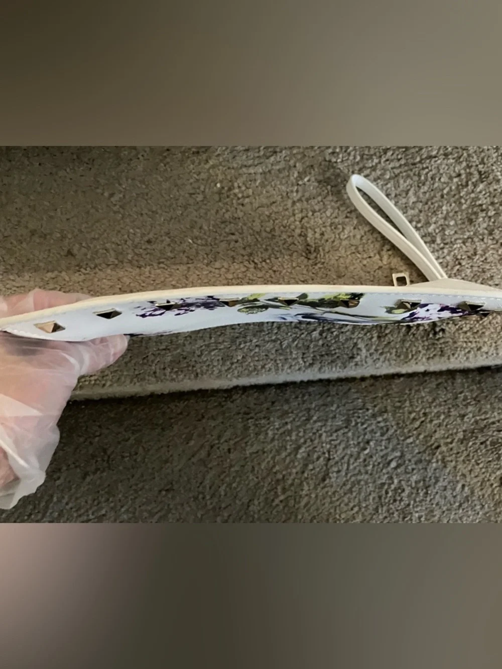 NWOT WHITE HOUSE BLACK MARKET WHITE PURPLE FLORAL ENVELOPE WRISTLET CLUTCH - Picture 12 of 13